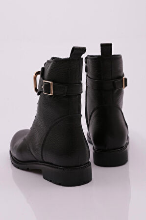 Dgn 0422-22K Kadın Kristal Taşli V Tokali Yandan Fermuarli Postal Bot