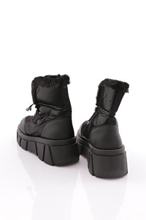 Dgn 2204 Kadin Lastik Bağcikli Kürklü Bot