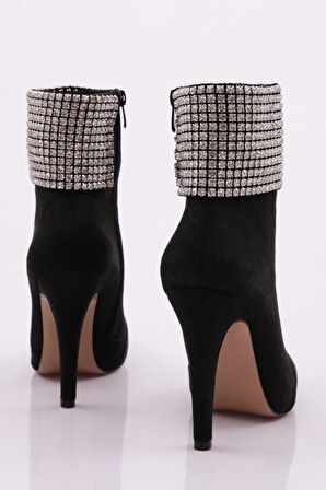 Dgn 4259 Kadın Sivri Burun Kristal Taşli İnce Topuklu Bot