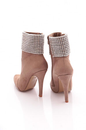 Dgn 4259 Kadin Sivri Burun Kristal Taşli İnce Topuklu Bot