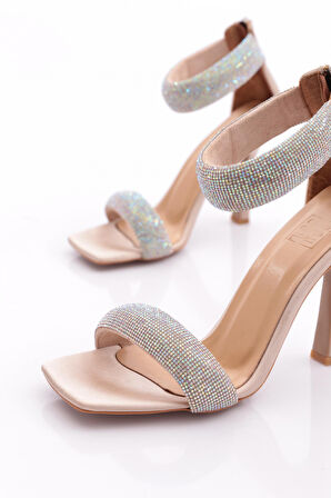 Dgn 8044Kadin Silver Taşli Bilekten Bağli Topuklu Ayakkabi