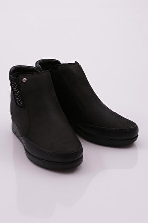 Dgn P08-22K Kadın Silver Taşli Bilek Bot