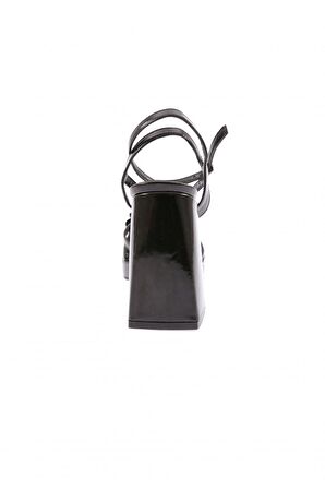 Dgn 7752-23Y Kadin Fiyonk Tokali Alçak Platform Yüksek Topuk Sandalet