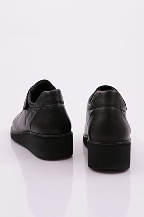 Dgn 2368 Kadın Cirtli Comfort Ayakkabi