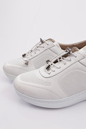 Dgn 8000 Kadin Bağcikli Lazer Baskili Comfort Ayakkabi