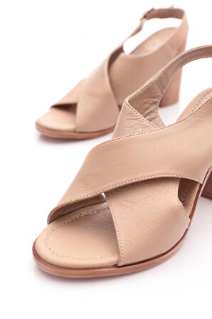 Dgn 17-05  Kadin Topuklu Sandalet