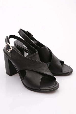 Dgn 17-05  Kadın Topuklu Sandalet