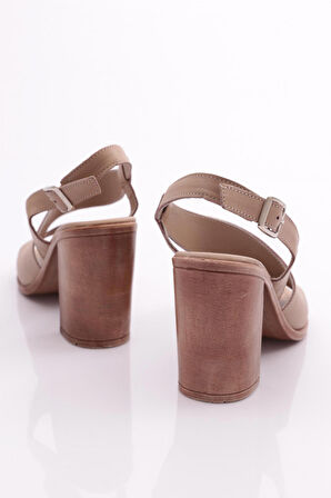 Dgn 17-04  Kadın Topuklu Sandalet