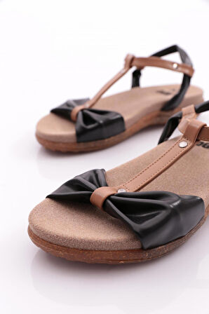 Dgn 2512 Kadın Düz Taban Bilekten Bağlama Sandalet