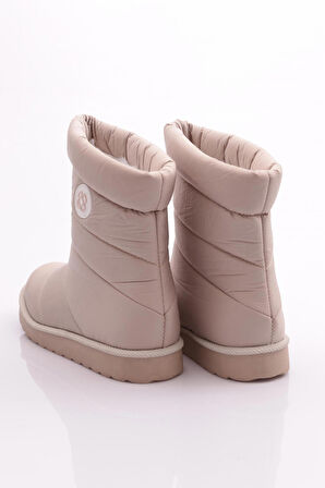 Dgn 225 Kadın Dikiş Detayli Bot