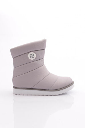 Dgn 225 Kadın Dikiş Detayli Bot