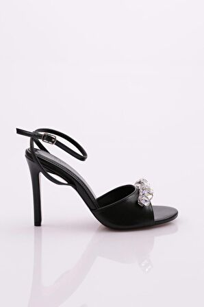 Dgn 1065 Kadin Büyük Taşli Topuklu Ayakkabi