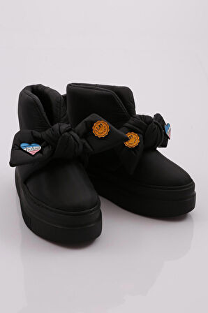 Dgn 1018 Kadın Kar Botu