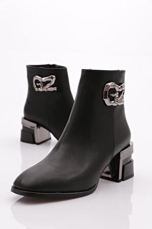 Dgn 23140 Kadın Bot