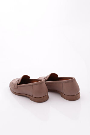 Dgn 010 Kadin Küt Burun Şekilli Babet