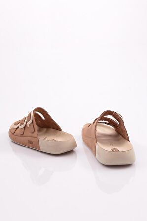 Dgn P29 Kadin Tokali Üç Bantli Terlik