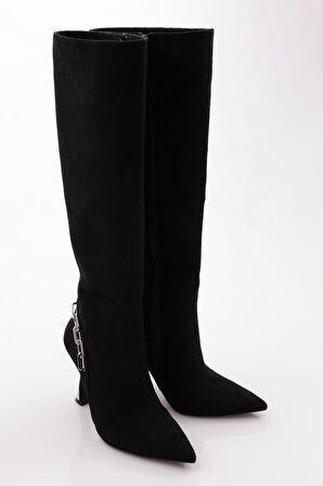 Dgn 0914 Kadın Arkasi Zincirli Çizme