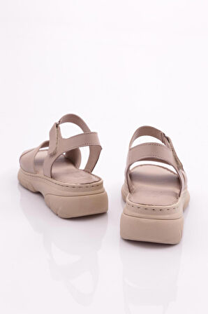 Dgn 368 Kadın Bilekten Bağlama Sandalet