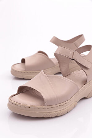 Dgn 368 Kadın Bilekten Bağlama Sandalet