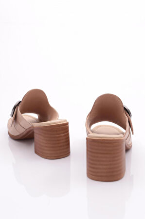 Dgn 2050  Kadın Topuklu Terlik