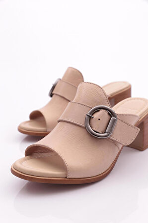 Dgn 2050  Kadın Topuklu Terlik