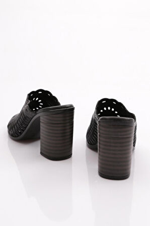 Dgn 2200 Kadın Terlik