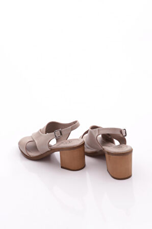 Dgn 2205 Kadin Topuklu Sandalet