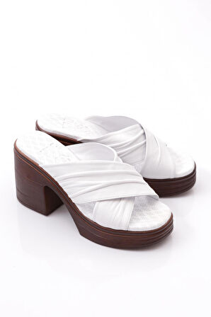 Dgn 59 Kadin Topuklu Terlik