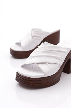 Dgn 59 Kadin Topuklu Terlik