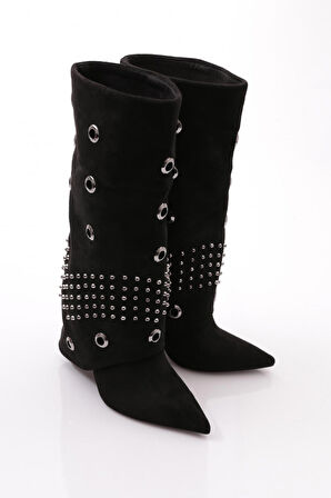 Dgn 1120 Kadın Demir Nokta Ve Yuvarlak Detayli Çizme