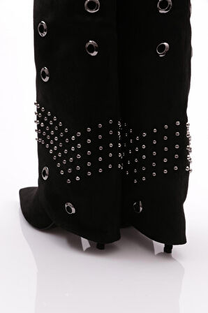 Dgn 1120 Kadın Demir Nokta Ve Yuvarlak Detayli Çizme