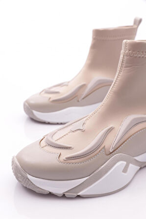 Dgn 083-1 Kadın Bilek Üstü Spor Ayakkabi