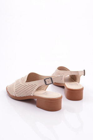 Dgn 013 Kadın Arkadan Bağlamali Sandalet