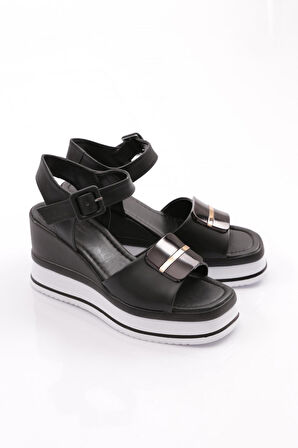 Dgn 173 Kadın Bilekten Bağlamali Sandalet