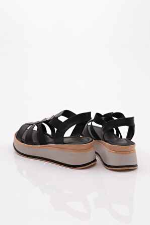 Dgn 229 Kadın Şeritli Sandalet