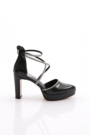 Dgn 214 Kadin Önü Kapali Bileği Saran Topuklu Ayakkabi