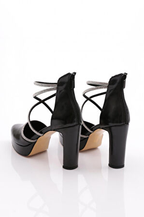 Dgn 214 Kadin Önü Kapali Bileği Saran Topuklu Ayakkabi