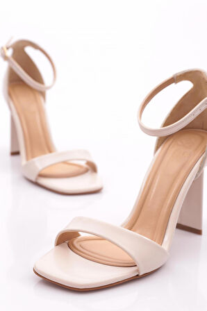 Dgn 2443 Kadin Bilekten Bağlama Topuklu Abiye Ayakkabi