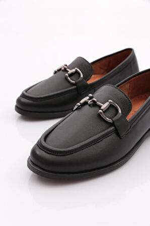 Dgn 1852 Kadin Metal Aksesuarli Loafer Ayakkabi