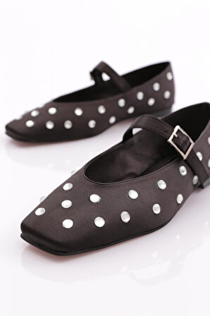 Dgn 2050 Taş Süslemeli Kemer Detatli Kadin Babet