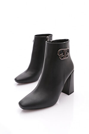 Dgn 225 Kadin Aksesuarli Topuklu Bot