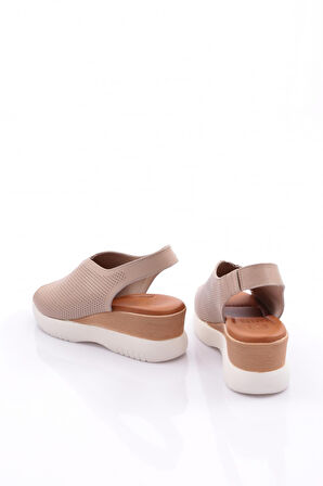 Dgn 2521405 Kadin Kalin Taban Sandalet