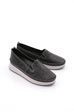 Dgn 84 Kadin Lastik Detayli Comfort Ayakkabi
