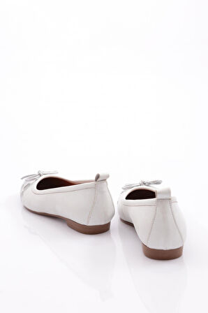 Dgn 142 Kadin Baskili Fiyonk Detayli Babet