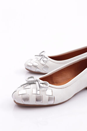 Dgn 142 Kadin Baskili Fiyonk Detayli Babet