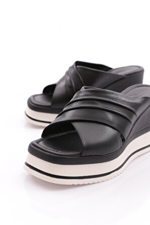 Dgn 543-24170 Kadin Çapraz Bantli Mega Kalin Taban Terlik