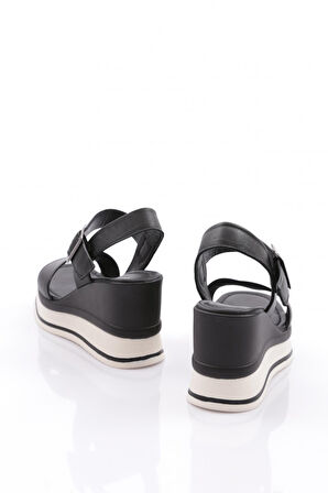 Dgn 400-24170 Kadin Mega Kalin Taban Sandalet