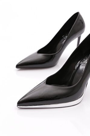 Dgn 5618 Kadin Sivri Burun Topuklu Ayakkabi