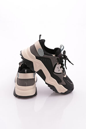 Dgn 65121 Kadin Bağcikli Kalin Taban Spor Ayakkabi