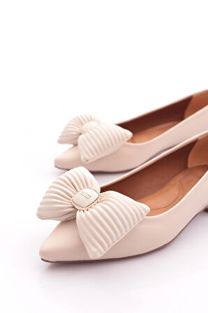 Dgn 2898 Kadin Fiyonk Detayli Sivri Burun Babet